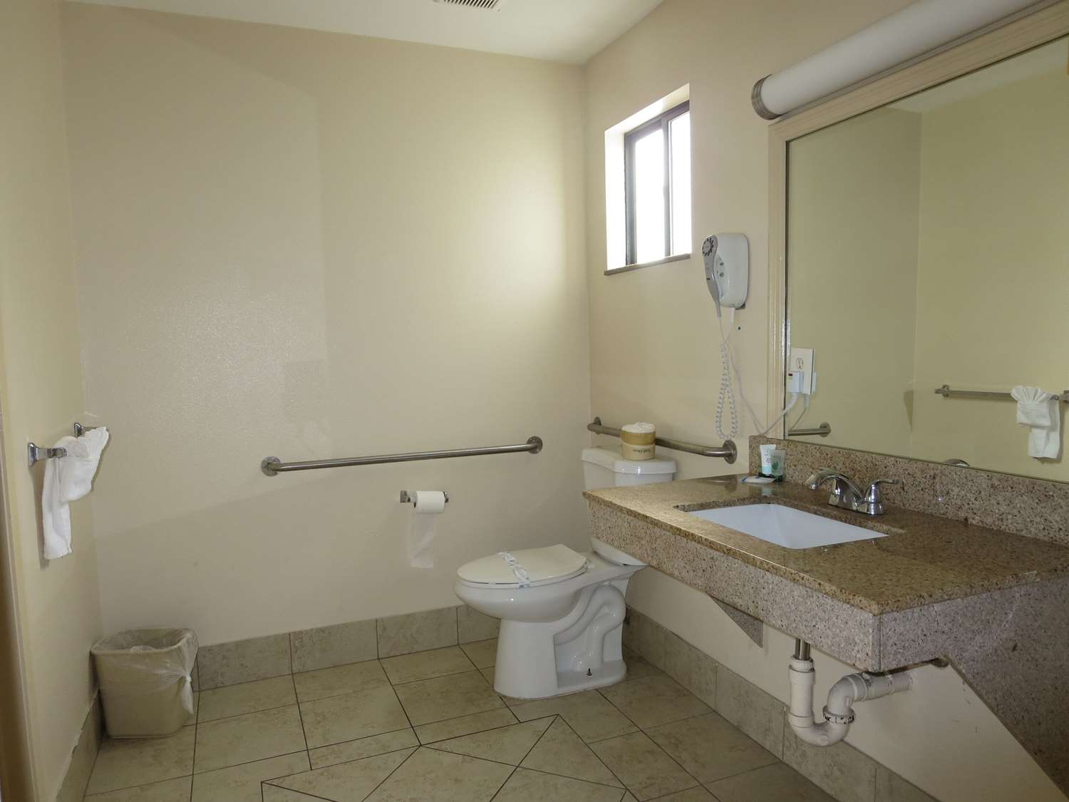 Фото Rodeway Inn Encinitas North