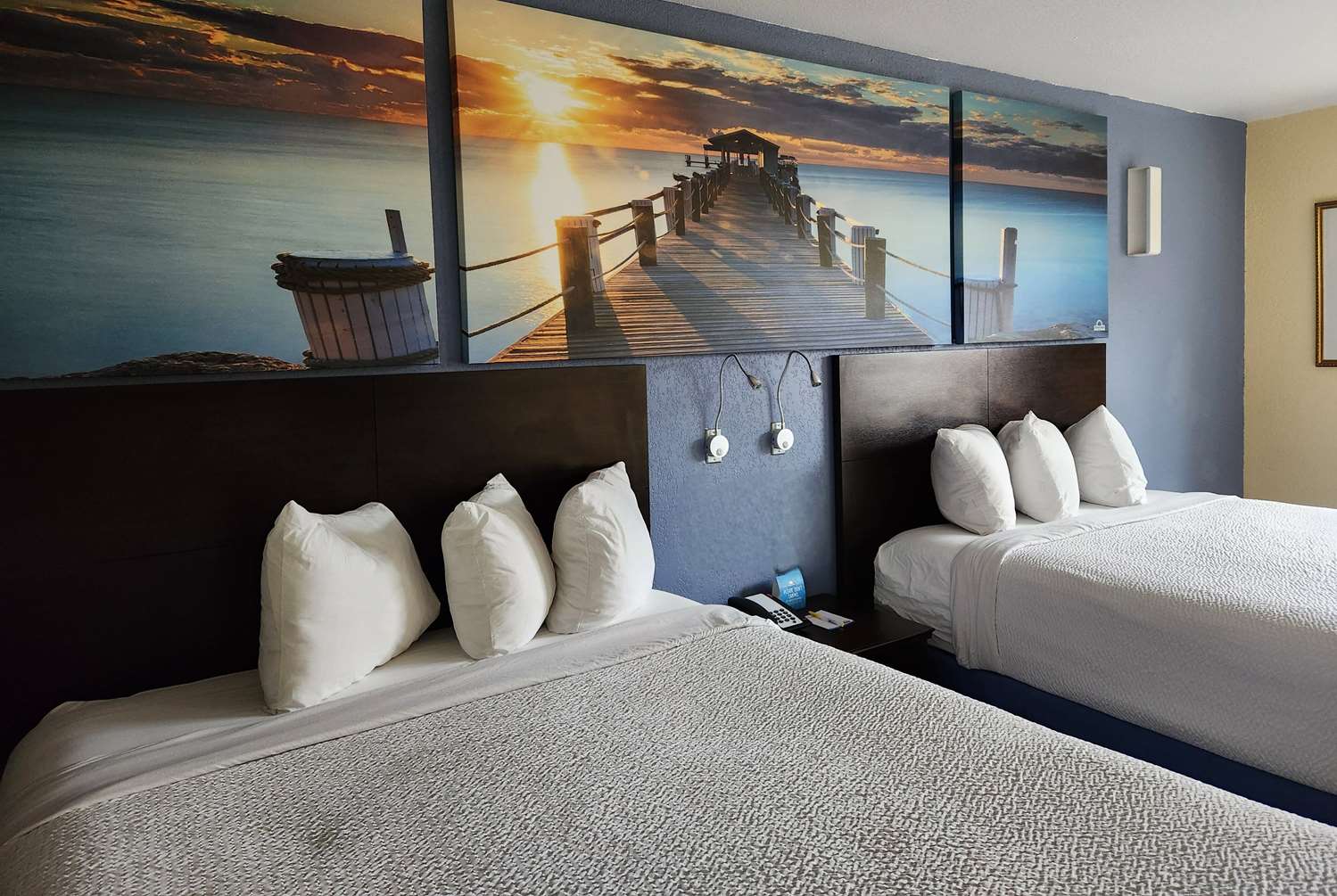 Фото Days Inn by Wyndham New Orleans Pontchartrain