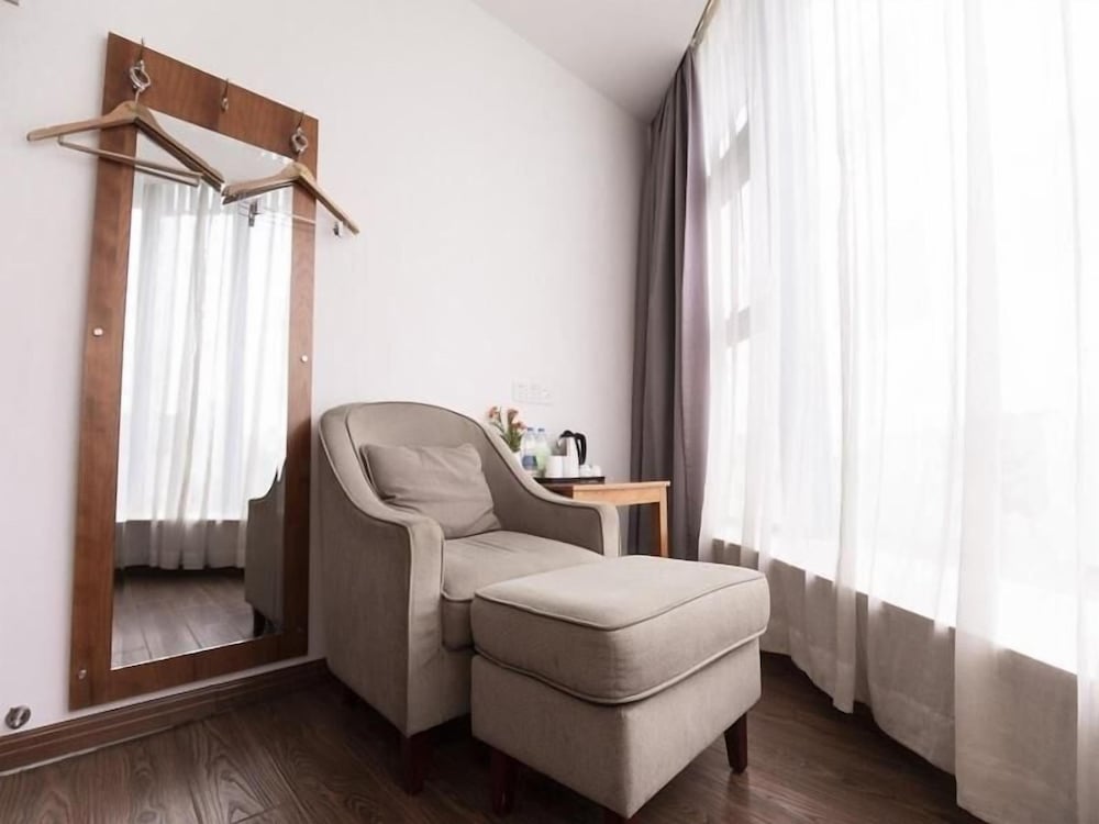 Фото Vatica Shanghai Jiading District Anting Metro Station Volkswagen Factory Hotel