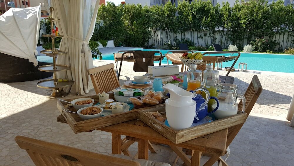 Фото White House Luxury Hospitality