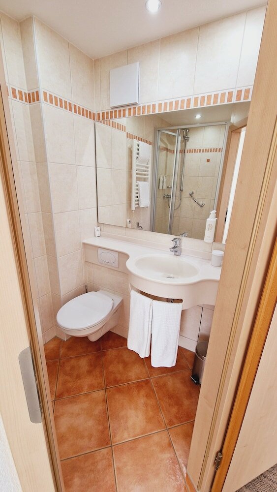 Фото Hotel Garni Metzingen