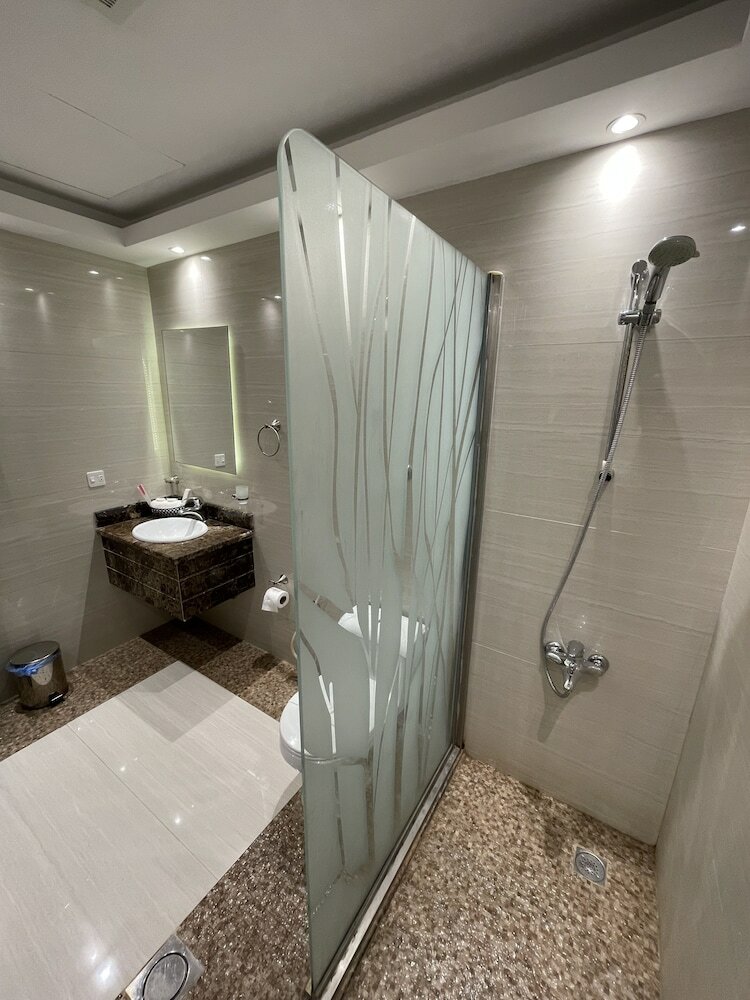 Фото Dyafa 6 - Hotel Apartment