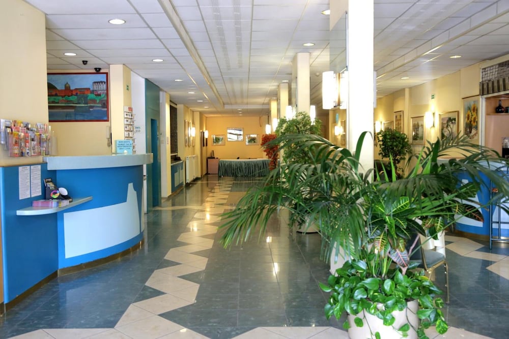 Фото Hotel Bara Budapest