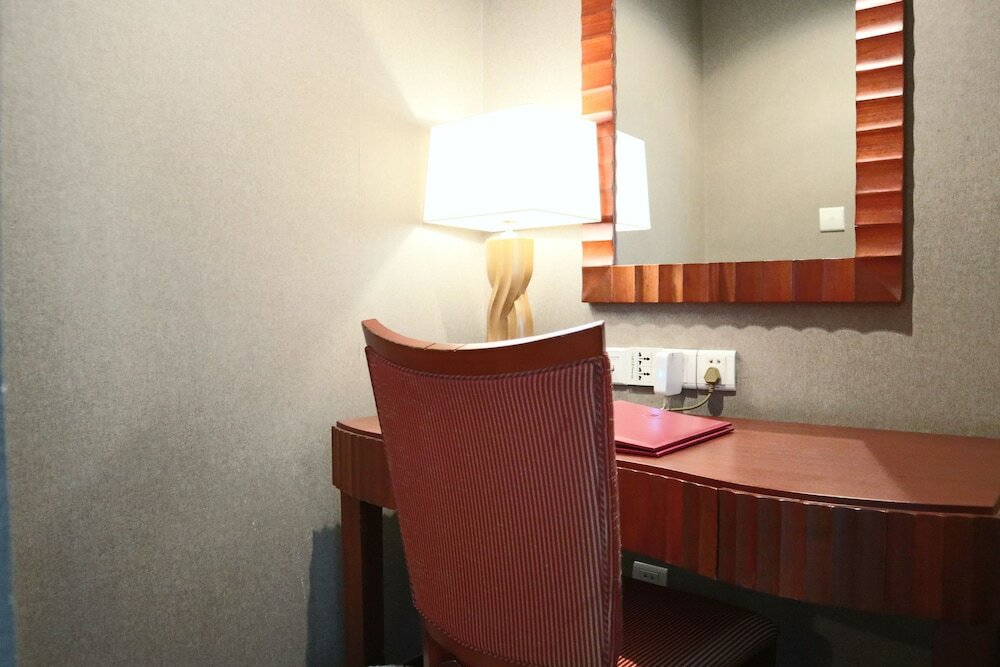 Фото Everbright Convention & Exhibition Centre Hotel