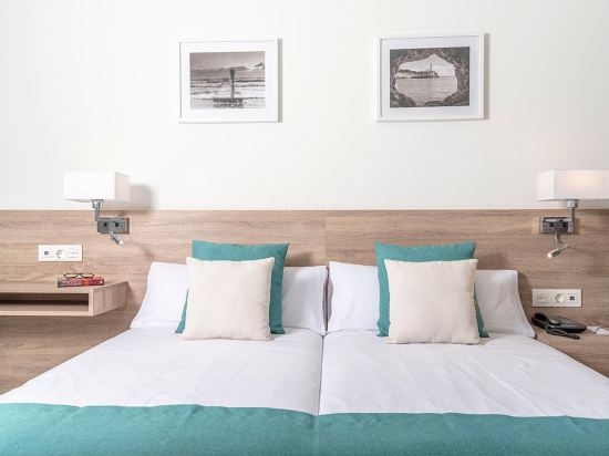 Фото Aparthotel Marina Drach