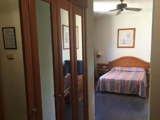 Фото Hotel Ms Tropicana