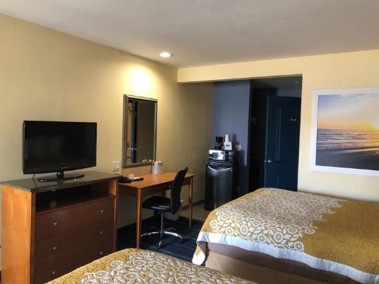 Фото Days Inn by Wyndham San Diego-East/El Cajon