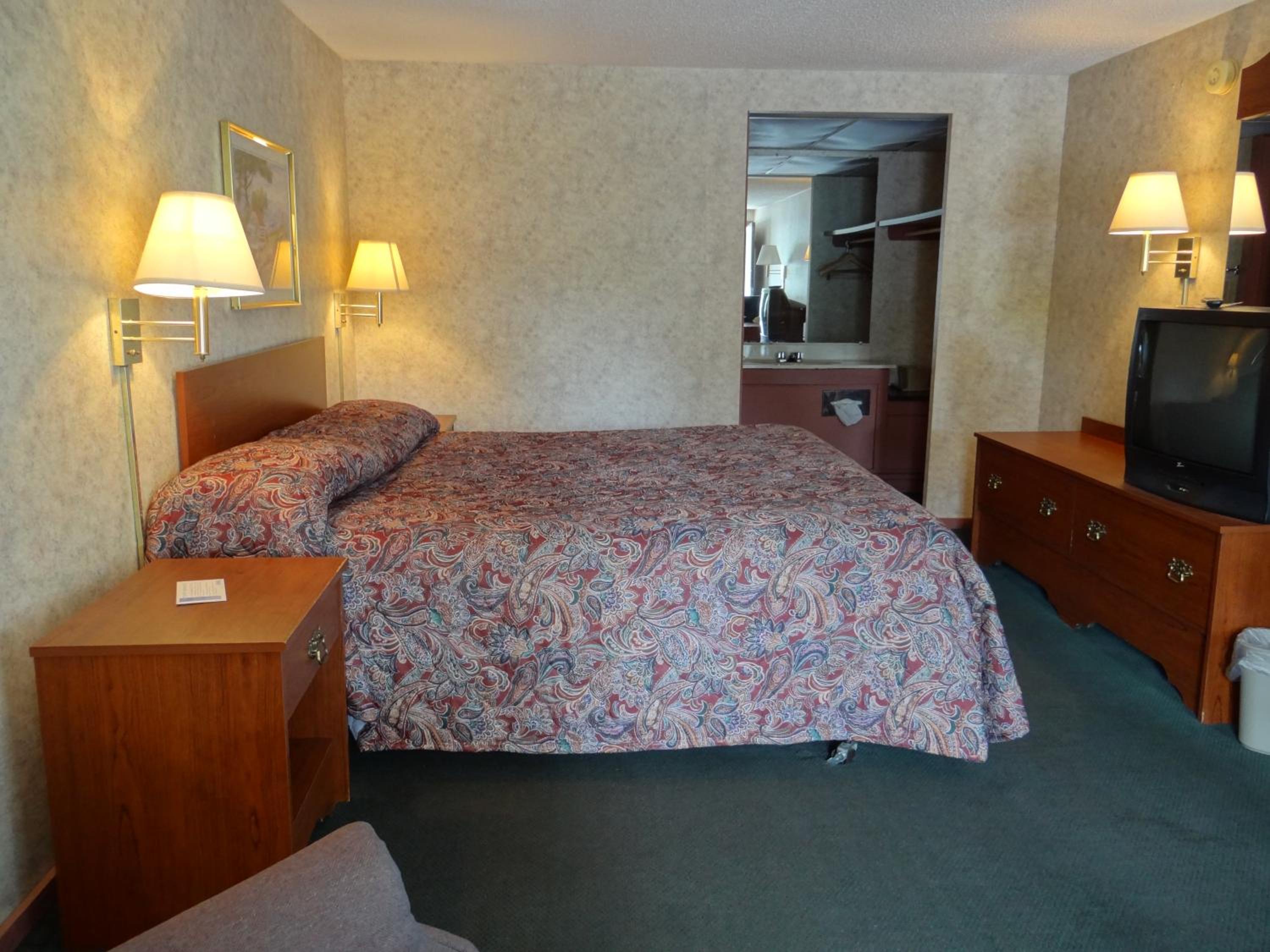 Фото Motel 6 Hamburg, Ny