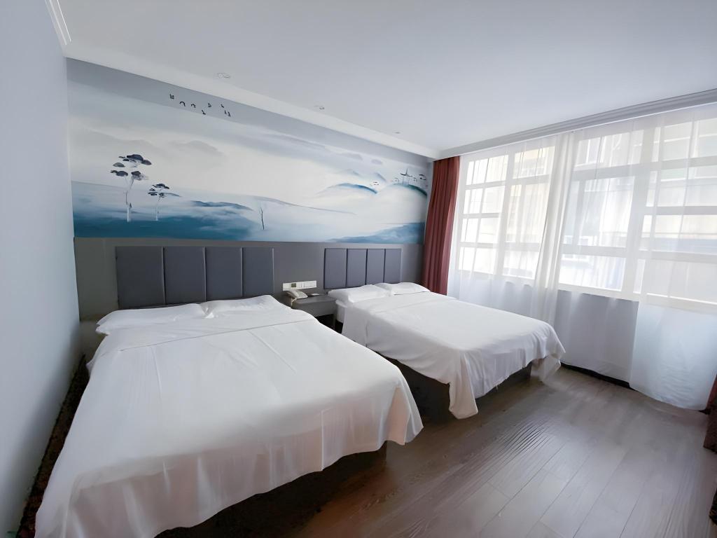 Фото GreenTree Inn HanZhong Railway Station BeiYiHuan Road Express Hotel