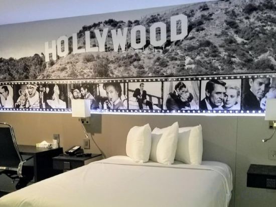 Фото Glen Capri Inn & Suites - Burbank Universal