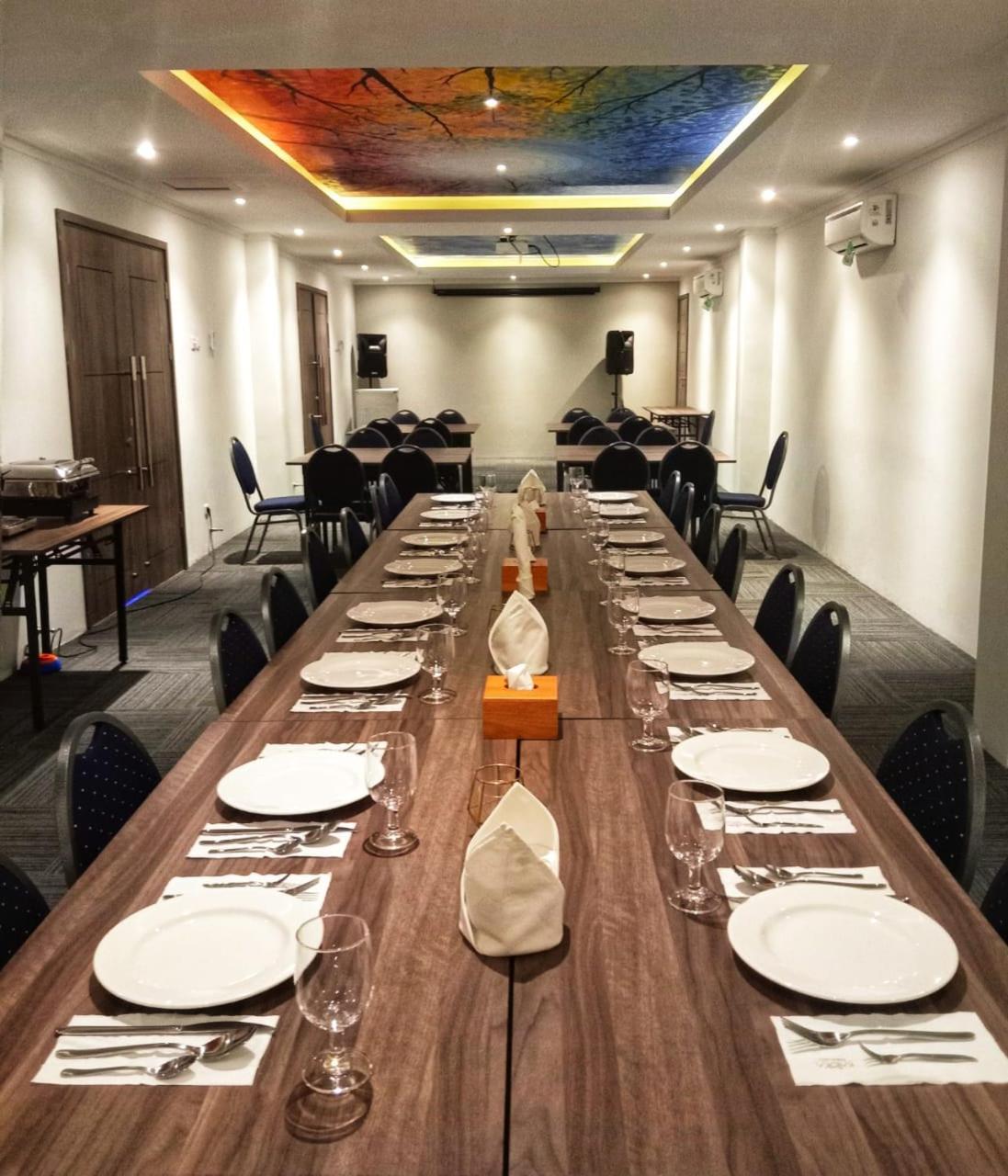 Фото Kaloka Airport Hotel