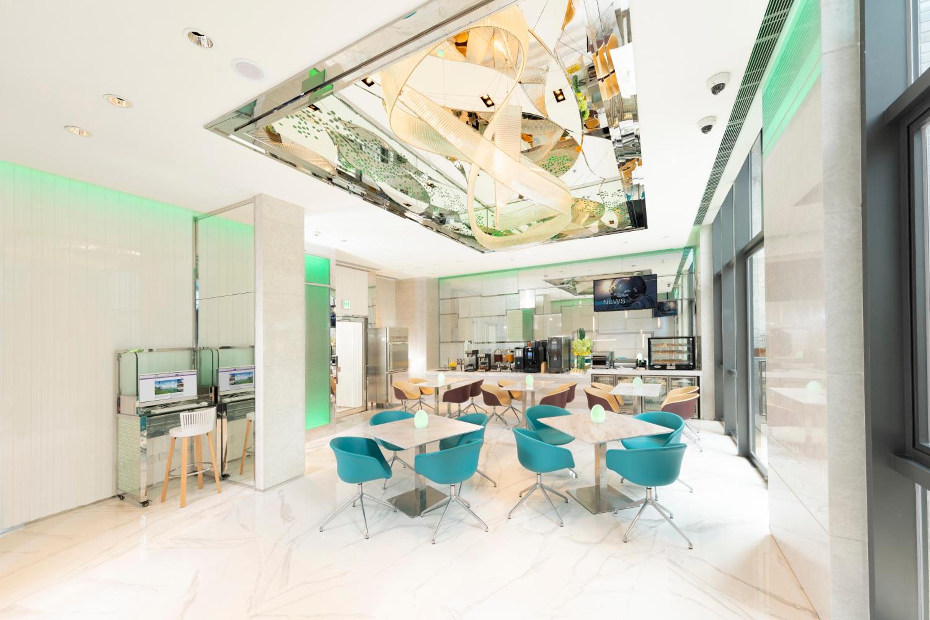 Фото Iclub Amtd Sheung Wan Hotel