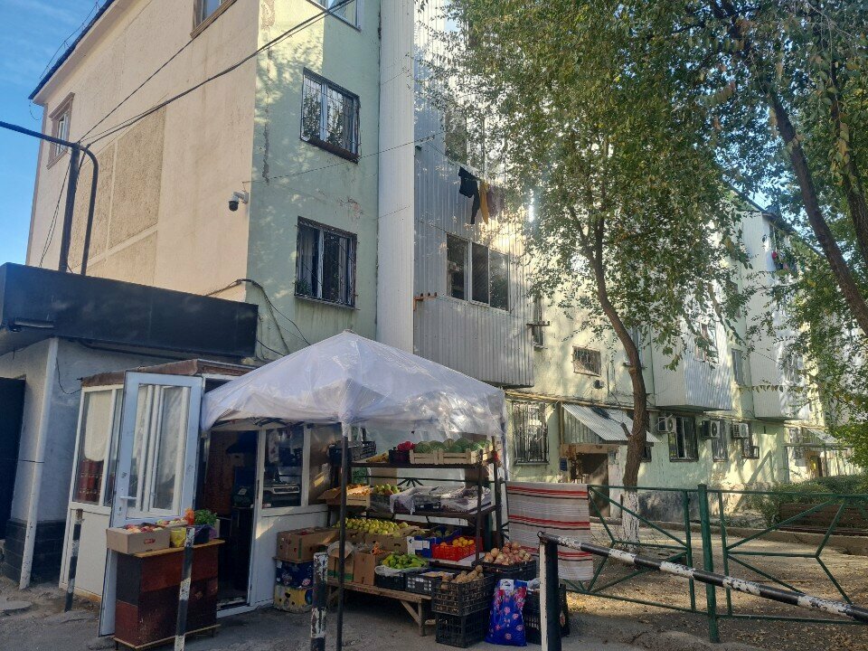 Greengrocery Fruit and Vegetable Sales Point, Chimkent, photo