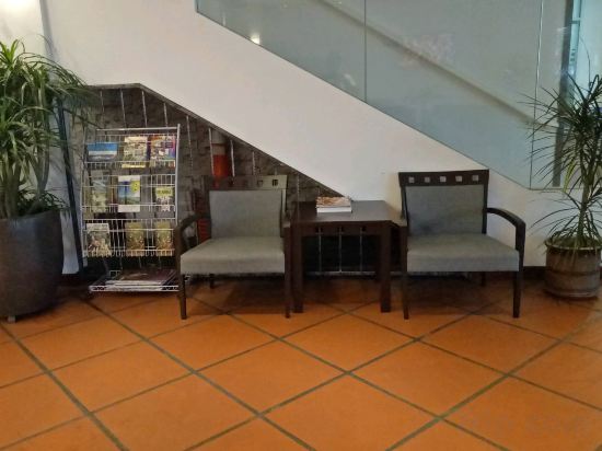 Фото Molek Garden Hotel