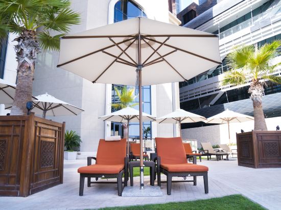 Фото Bab Al Qasr Hotel