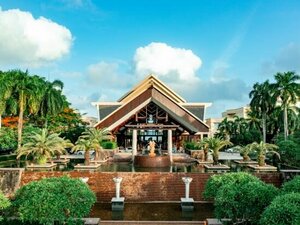 Гостиница Sheraton Sanya Yalong Bay Resort в Санье