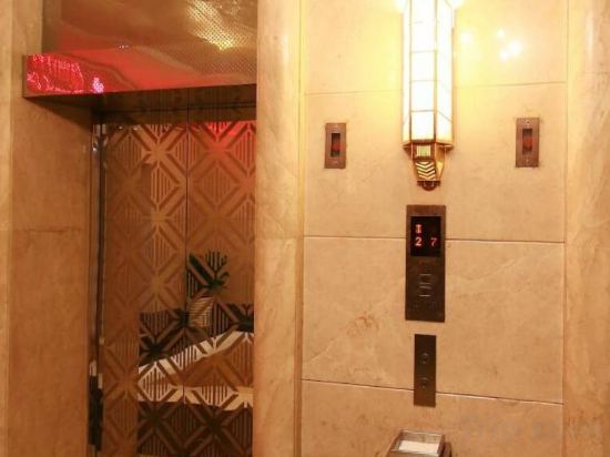 Фото Kunshan Yizui Crown Hotel