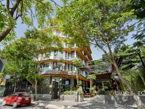 Гостиница 22Land Moon West Lake