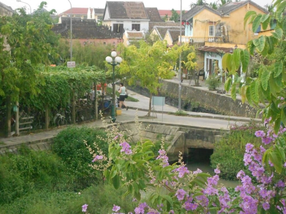 Фото Nha Lan Homestay