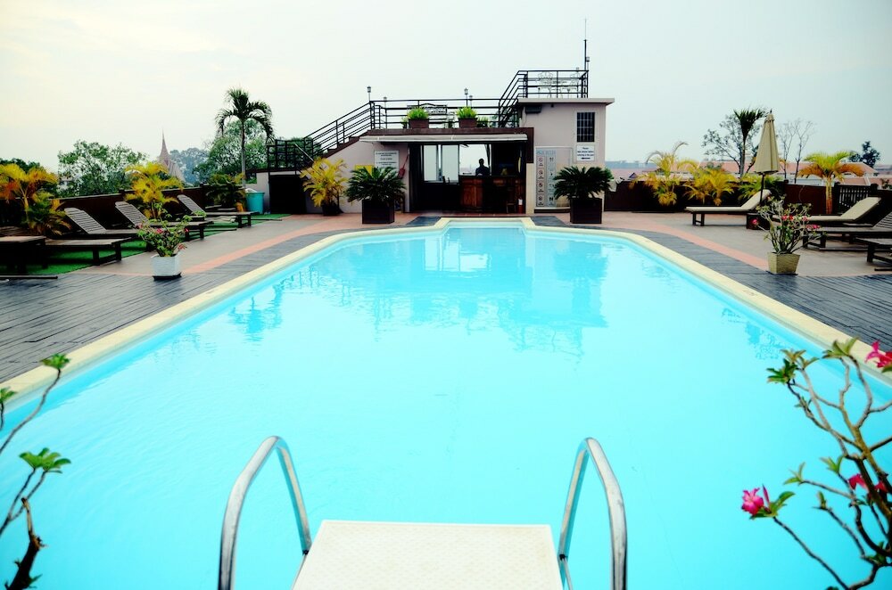 Фото City River Hotel