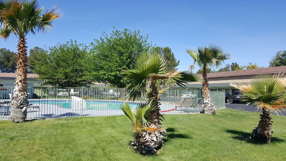 Фото Town House Motel