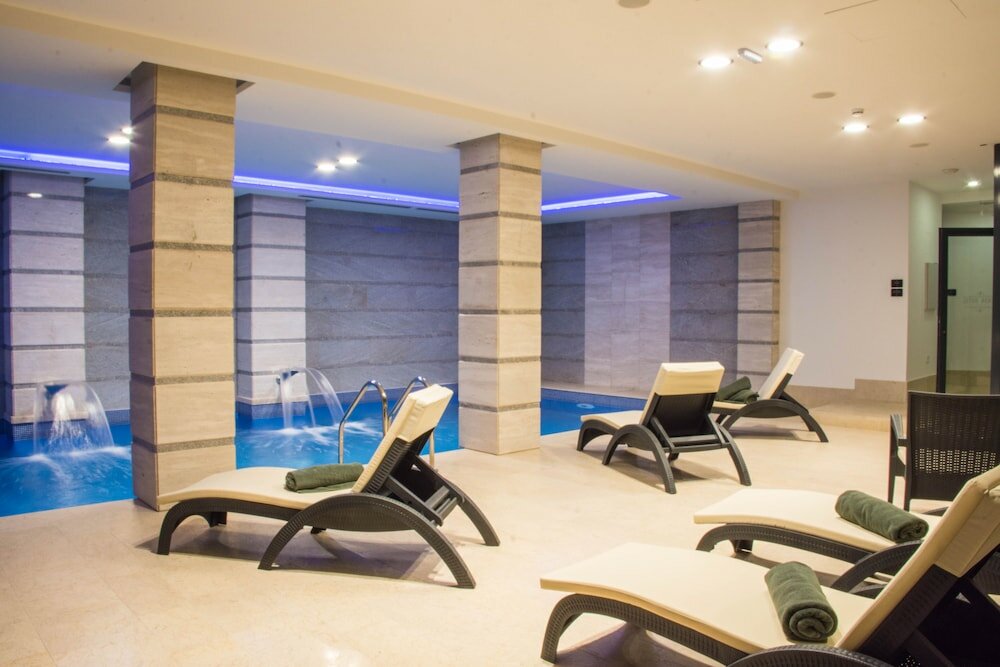 Фото Xenon Hotel