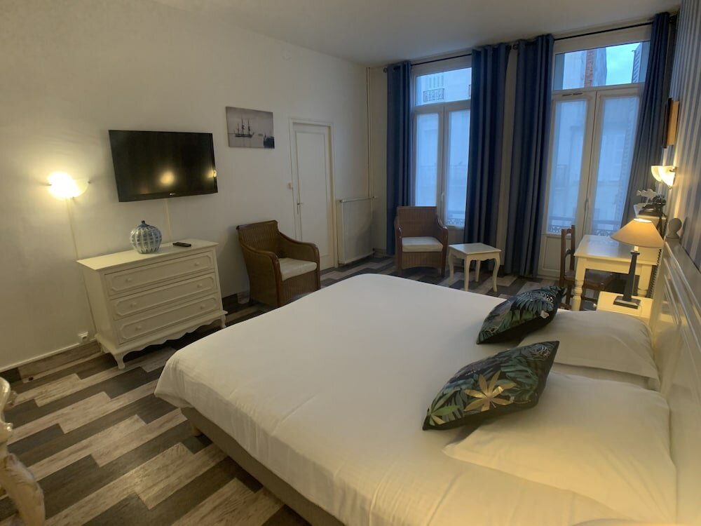 Фото The Originals Boutique, Hôtel Roca-Fortis, Rochefort