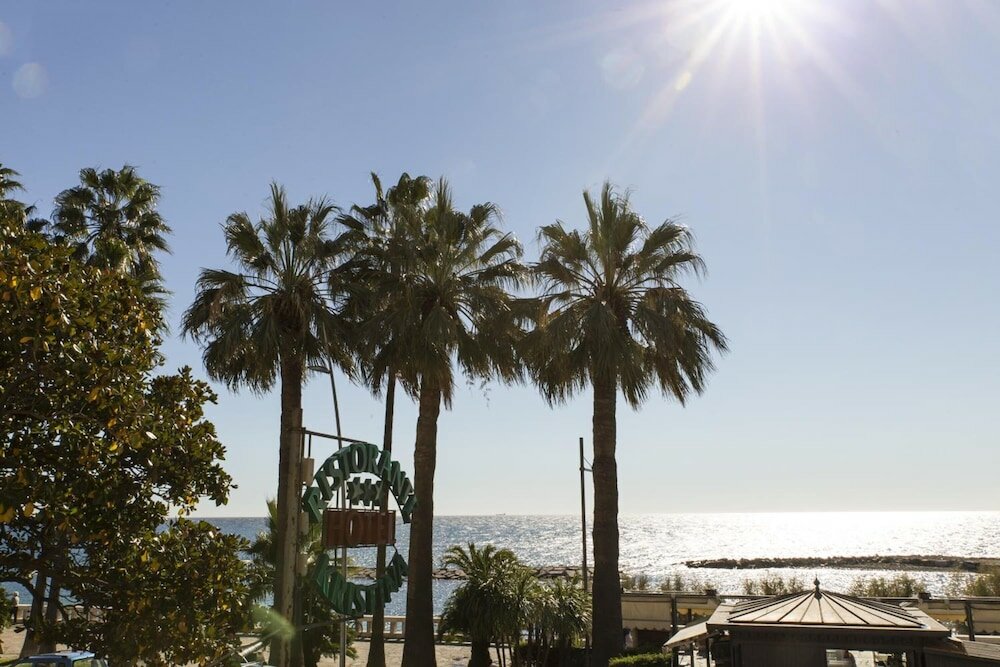 Фото Hotel Kristina