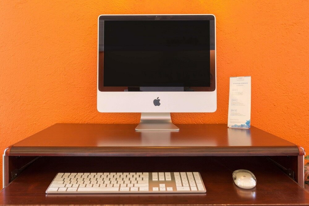 Фото Howard Johnson by Wyndham Williamsburg