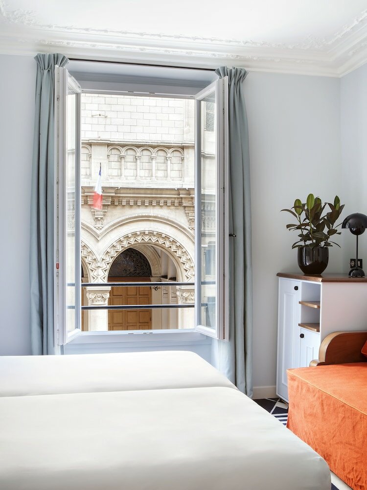 Фото Hotel Bienvenue Paris