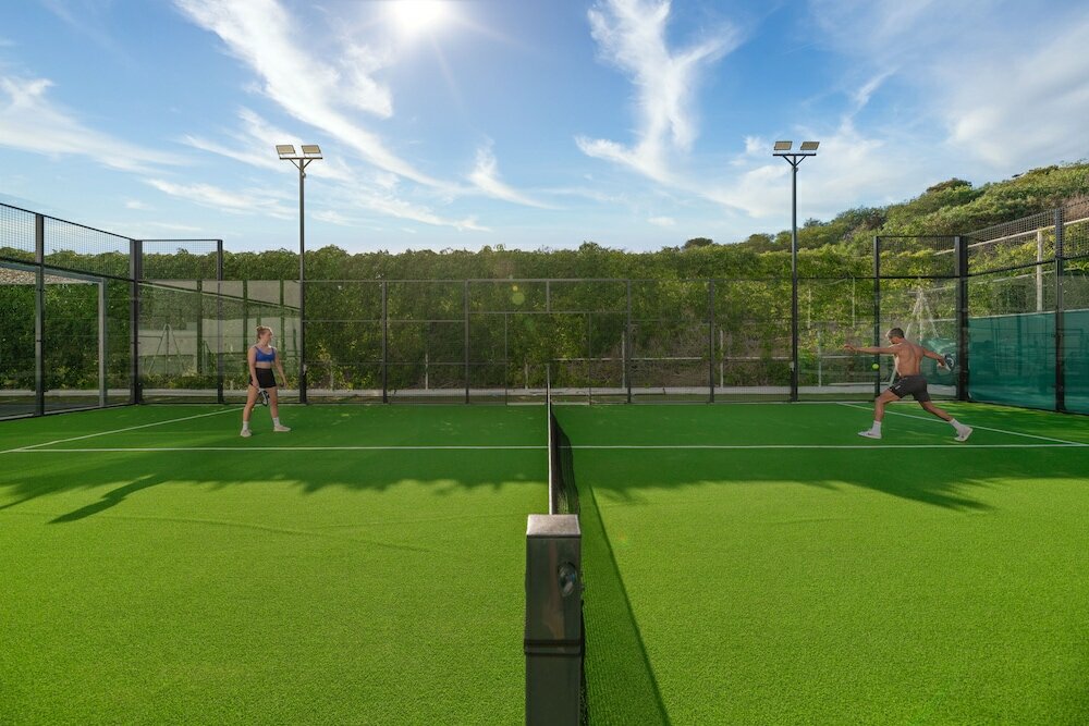 Фото Napa Mermaid Hotel & Suites