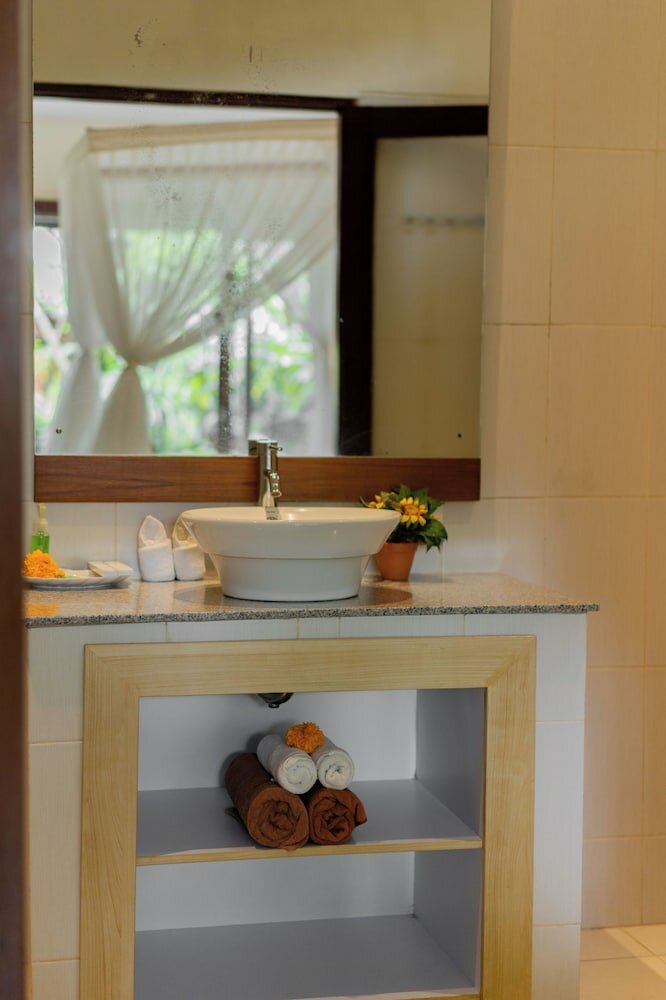 Фото Desak Putu Putra Hidden