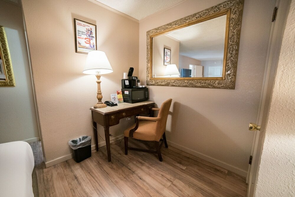 Фото Parry Lodge