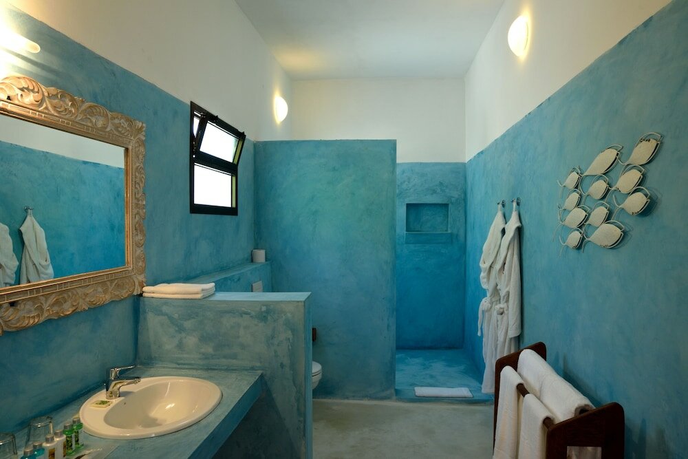 Фото Konokono Beach Resort and Isaraya Over Water Villa