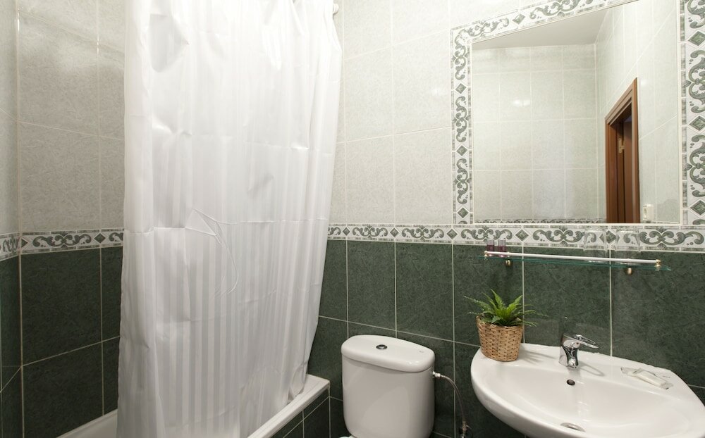 Фото Hostal Condestable