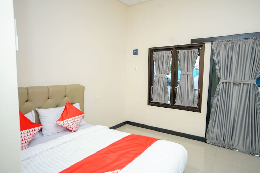 Фото Oyo 247 Wisma Merdeka Syariah