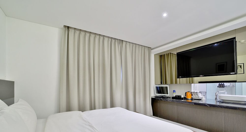 Фото Golden Hotel Incheon