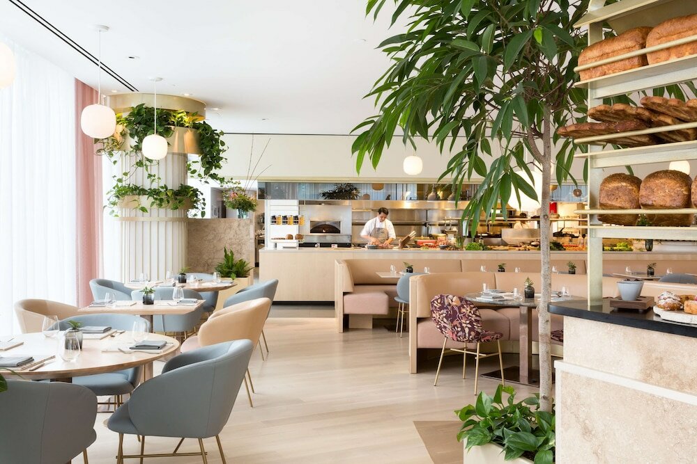 Фото Fairmont Pacific Rim