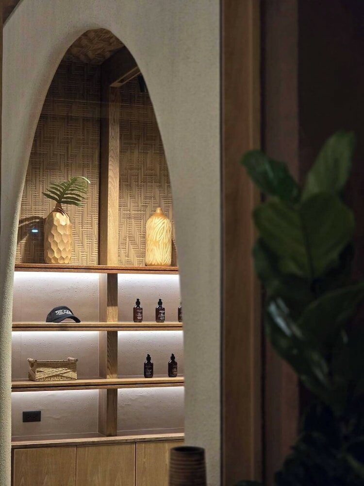 Фото Cocohut Beach Resort & SPA