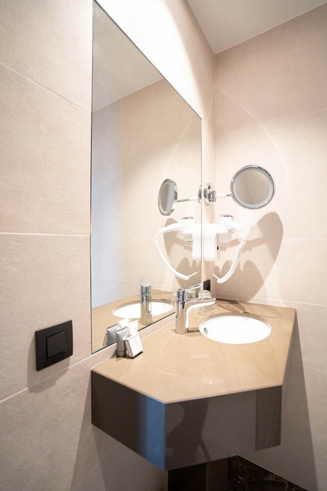 Фото Hotel du Theatre