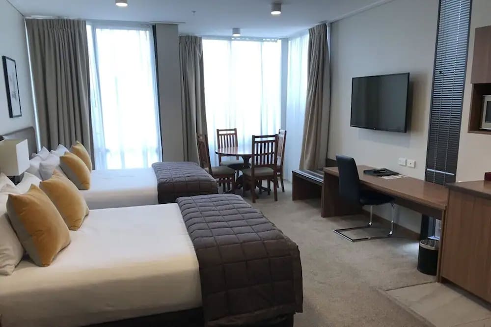 Фото The Victoria Hotel Dunedin