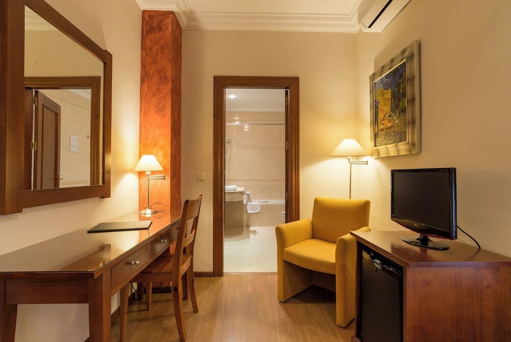 Фото Hotel California