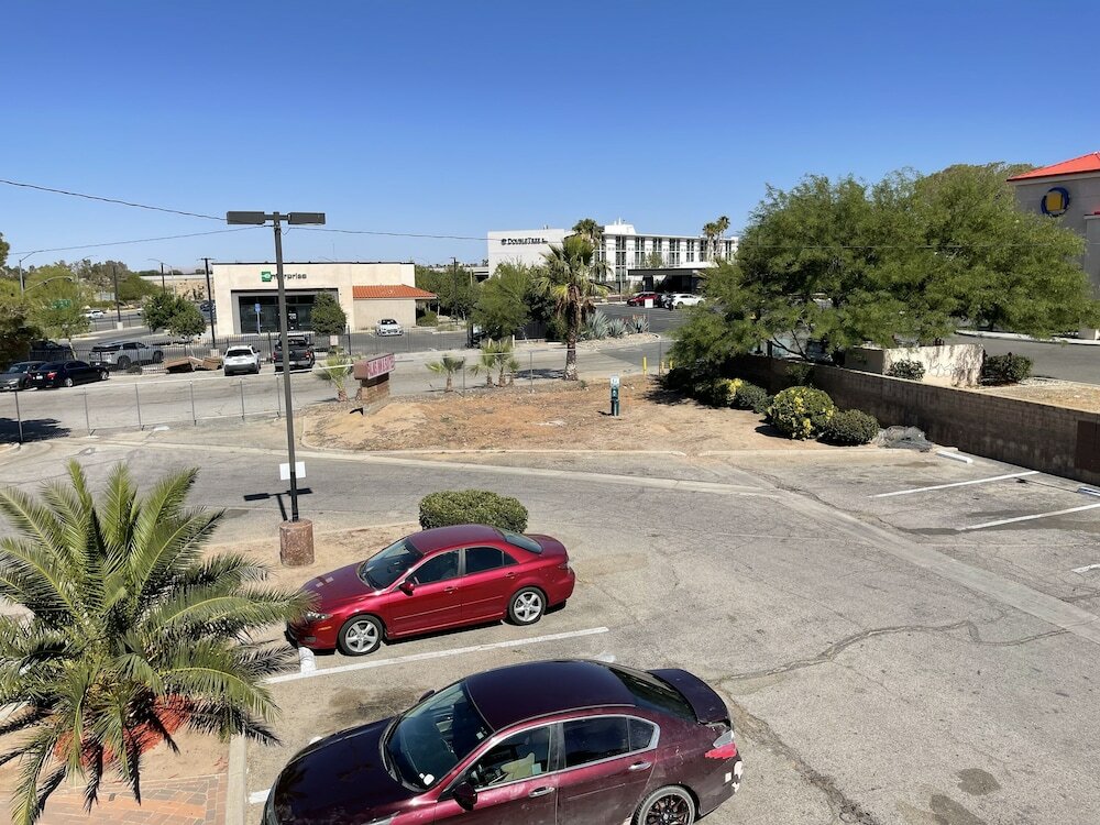 Фото Palms Inn & Suites