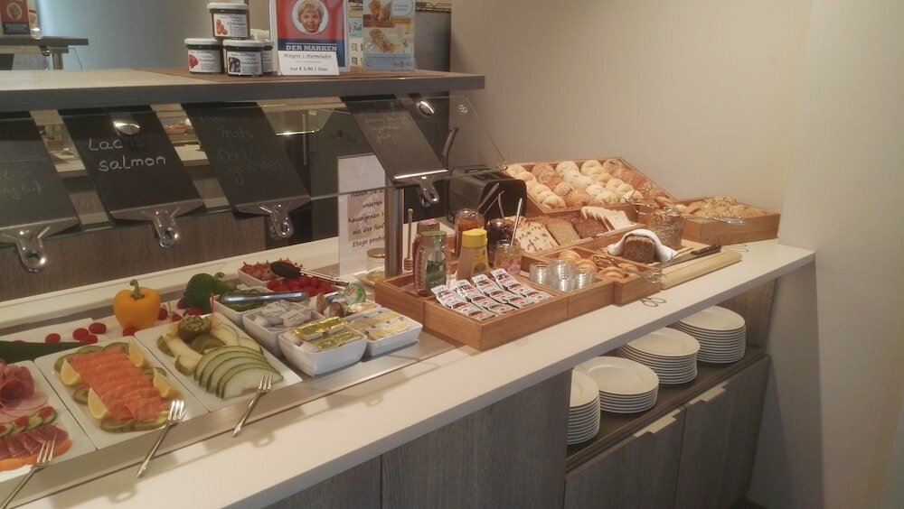 Фото Hotel Bonn City