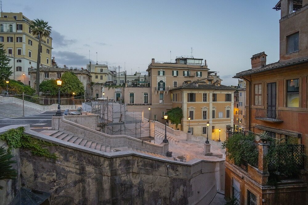 Фото Les Diamants Spanish Steps Suite