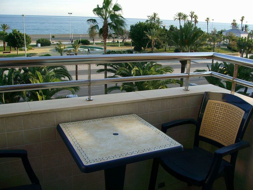 Фото Hotel Miraya