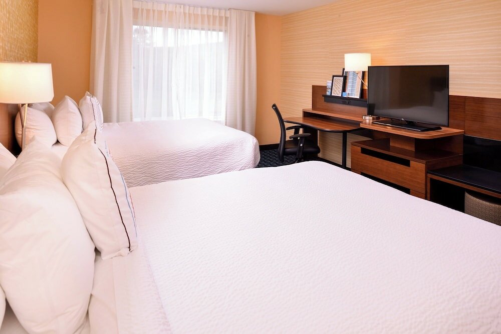 Фото Fairfield by Marriott Inn & Suites Plymouth White Mountains