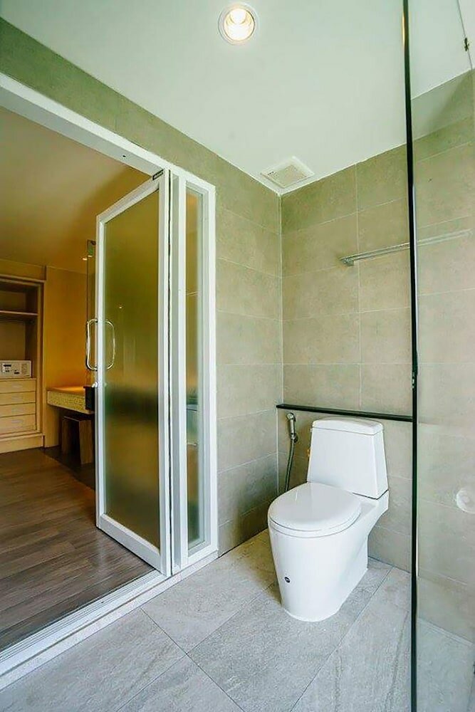 Фото Moon Dragon Hotel