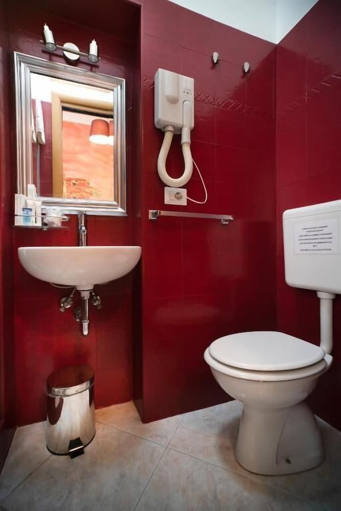 Фото Merulana Star