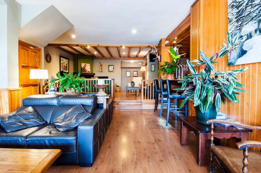 Фото Hotel Esquirol